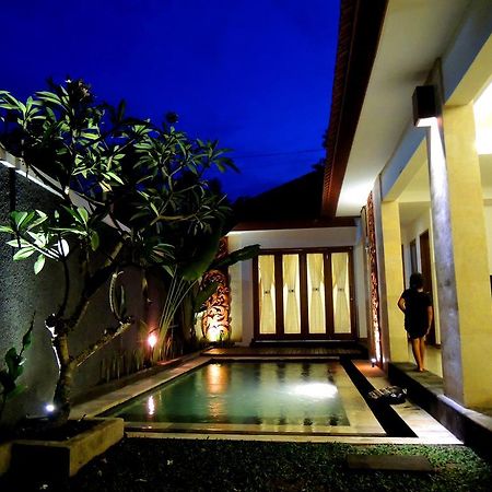 Jayastuti House Villa Ubud  Ruang foto