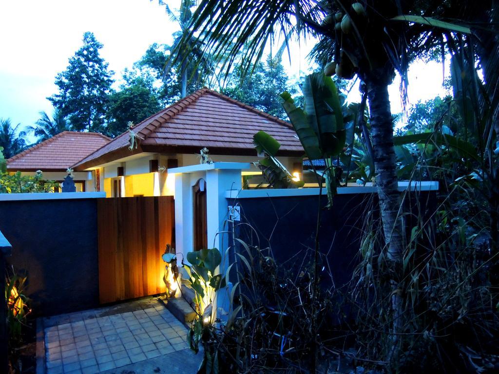 Jayastuti House Villa Ubud  Ruang foto